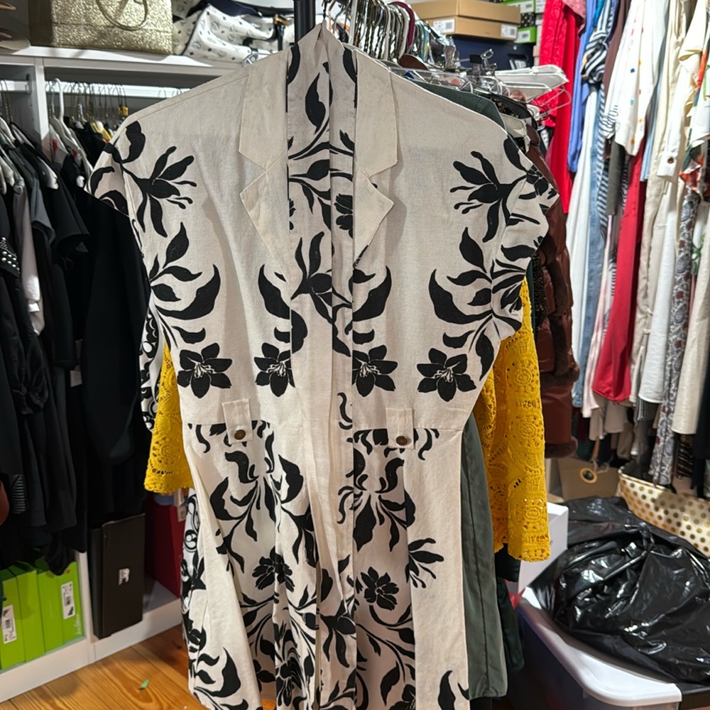 Short sleeve dress
